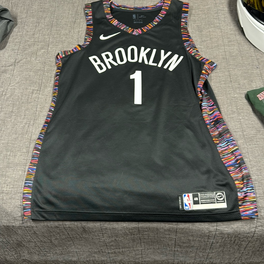 selling Brooklyn nets jersey
